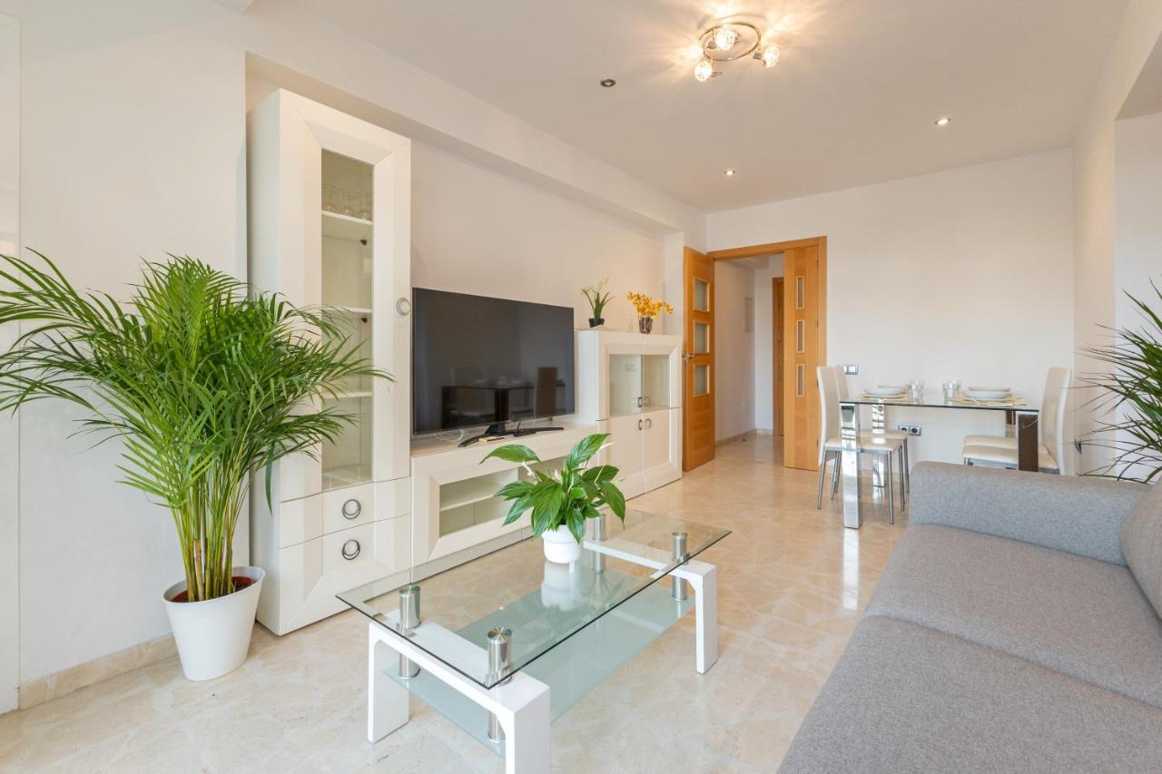 Charming 3 Bedroom Apartment At Triana Center By Oui Sevilla Buitenkant foto