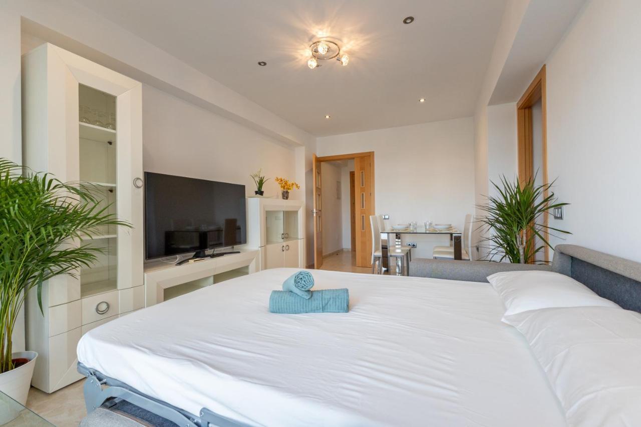 Charming 3 Bedroom Apartment At Triana Center By Oui Sevilla Buitenkant foto