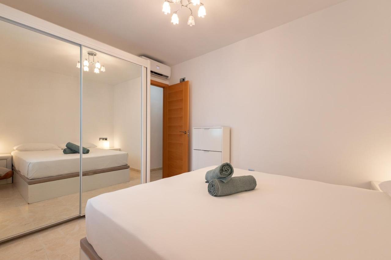 Charming 3 Bedroom Apartment At Triana Center By Oui Sevilla Buitenkant foto