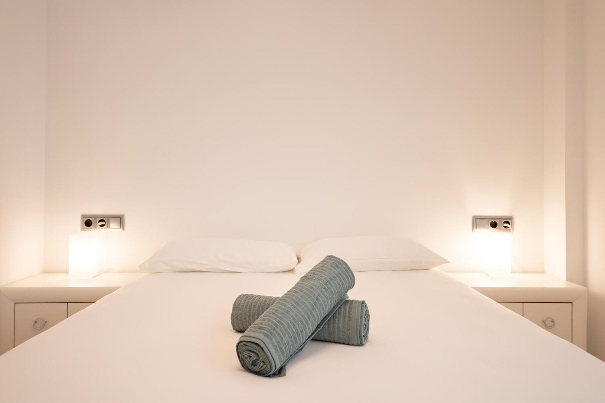 Charming 3 Bedroom Apartment At Triana Center By Oui Sevilla Buitenkant foto