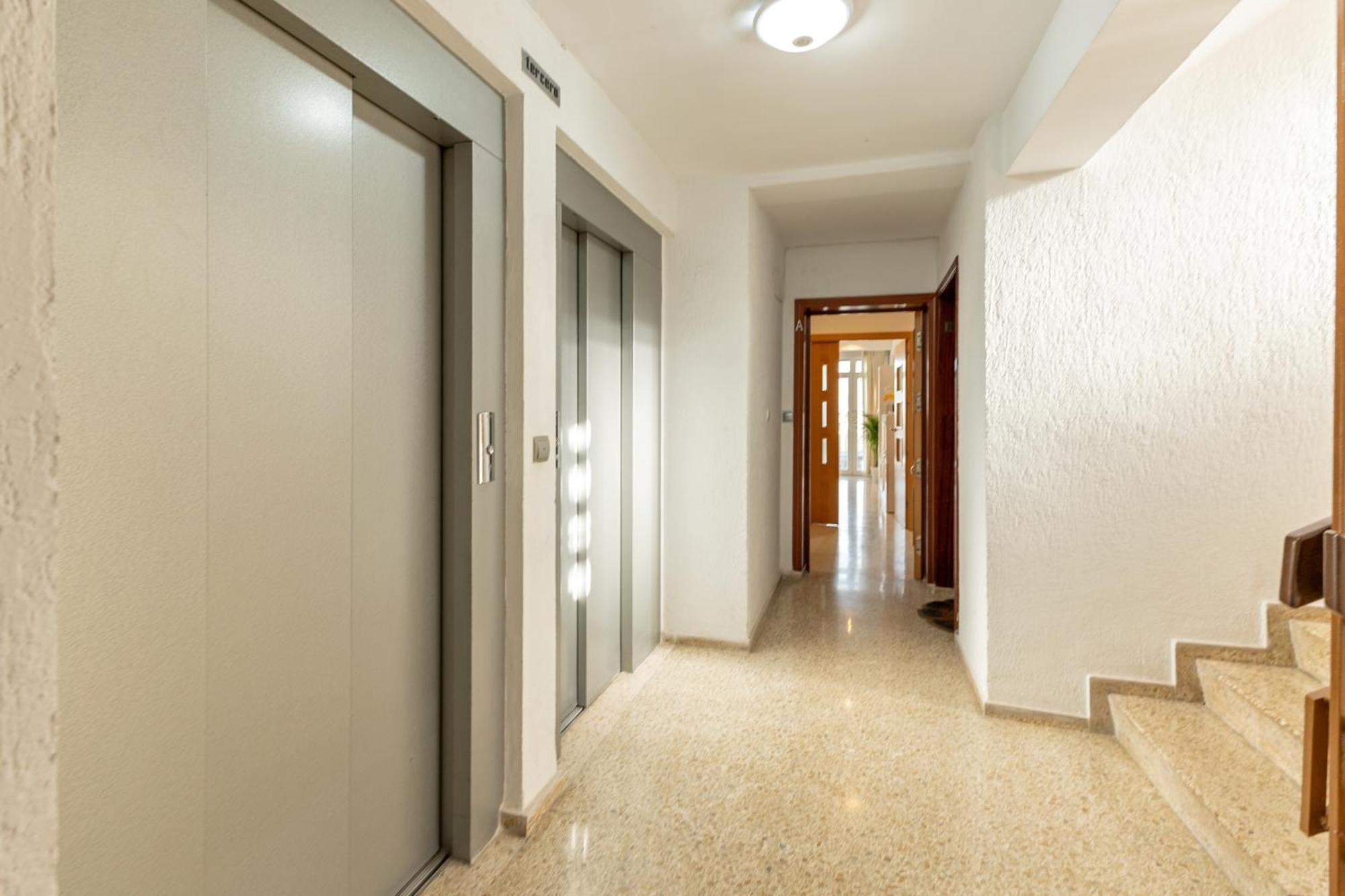Charming 3 Bedroom Apartment At Triana Center By Oui Sevilla Buitenkant foto