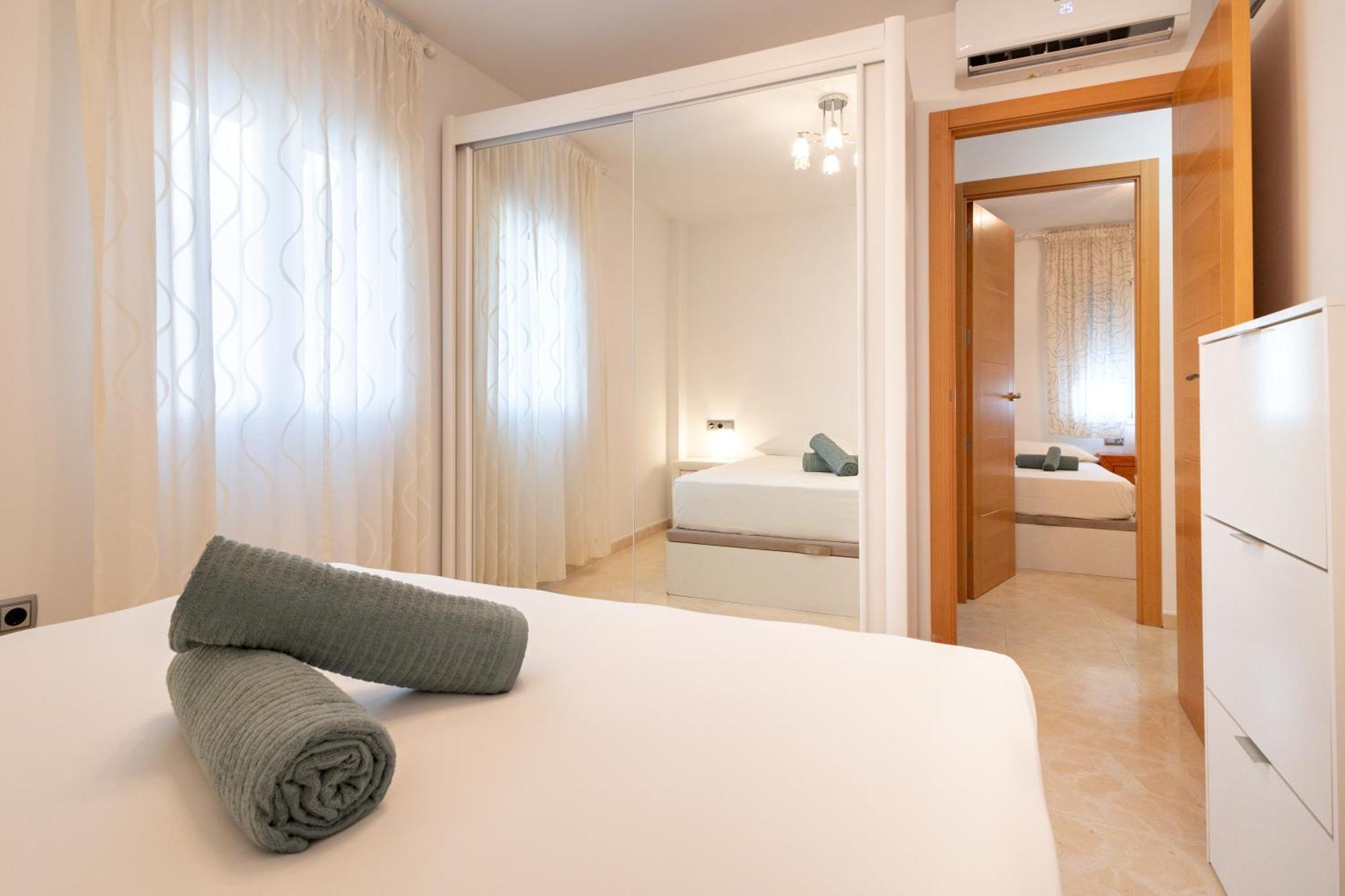 Charming 3 Bedroom Apartment At Triana Center By Oui Sevilla Buitenkant foto